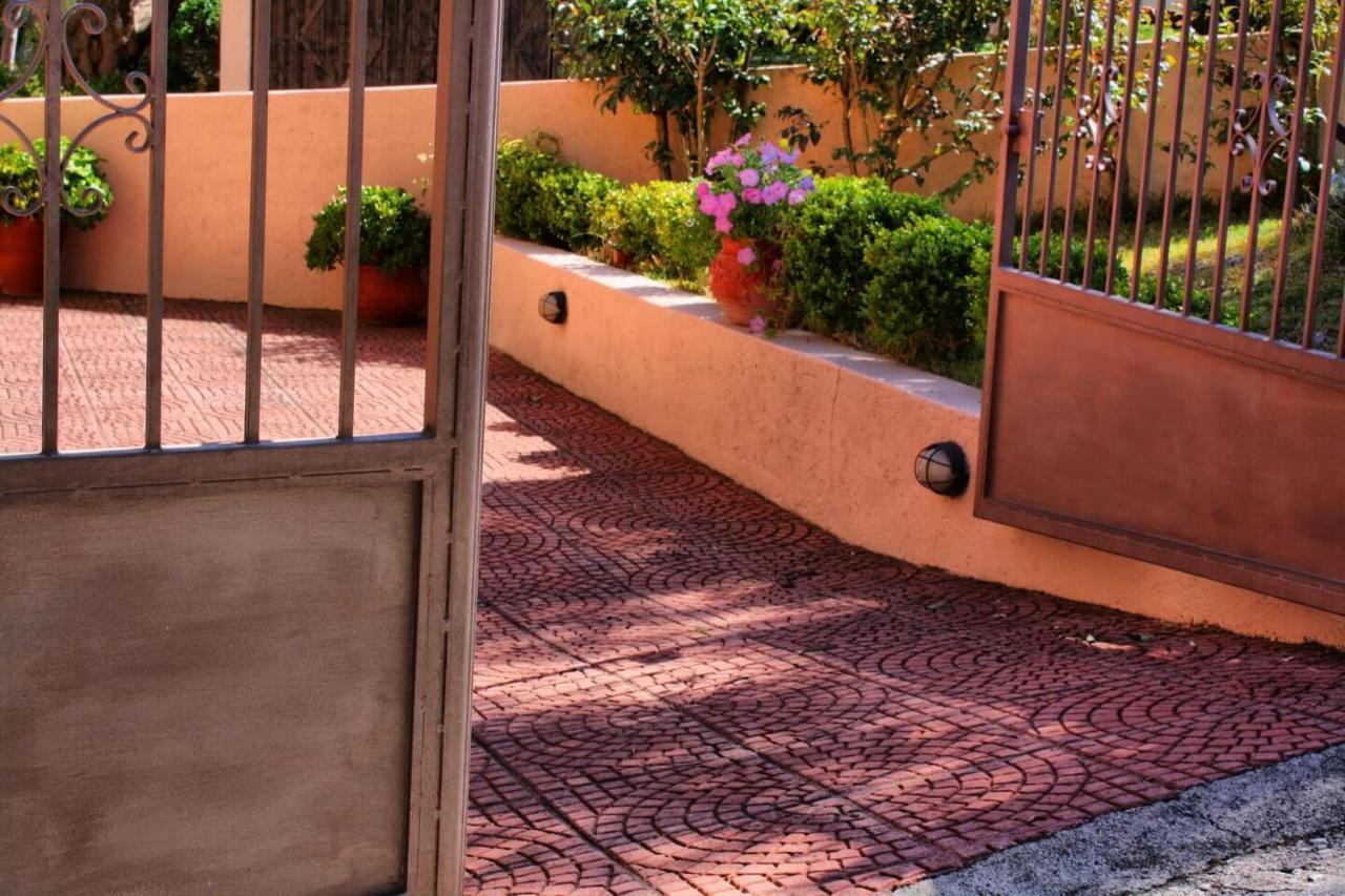 Traditional Villa Mandola Livathos  Exterior foto
