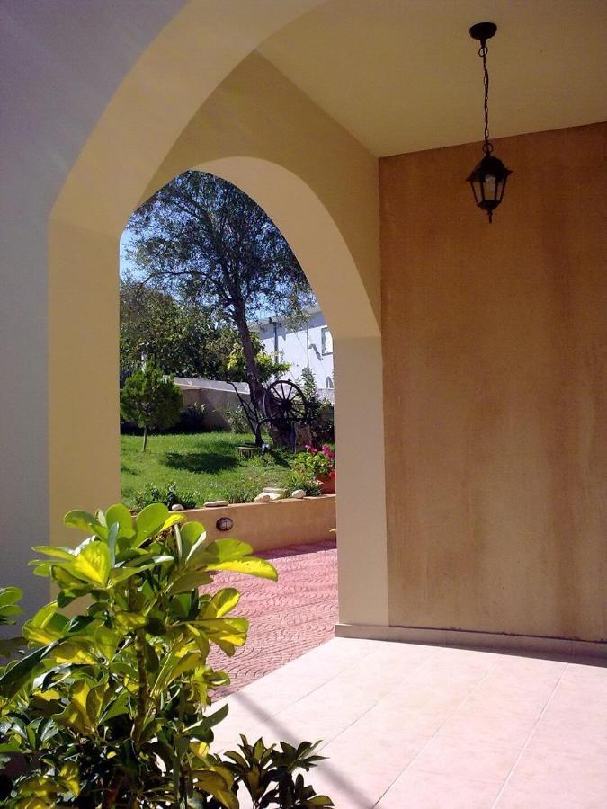 Traditional Villa Mandola Livathos  Exterior foto